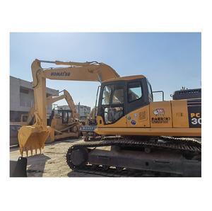 Excavatrice Komatsu PC300-7 d'occasion, modèle 2011, 30 tonnes, capacité de la benne de 1,3 m³ - Product Image 1