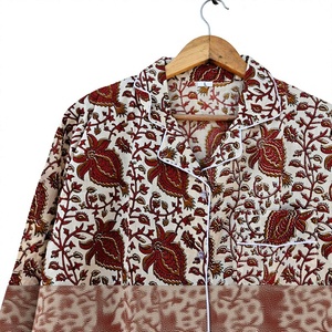 เสื้อเชิ้ตแขนยาวลายดอกไม้ผ้าฝ้ายสำหรับผู้ชาย สวมใส่สบาย ซักเครื่องได้ เหมาะสำหรับฤดูใบไม้ผลิ เป็นของขวัญสำหรับเธอ - Product Image 4