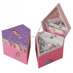 Forma di diamante su misura di carta carillon anello per gioielli giocattolo scatola per canzoni - Product Image 1