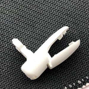 Ymko Nieuwe 1.5cm 2,0 Cm Plastic Eendenrekening Fopspeen <span class=keywords><strong>Clip</strong></span> Webbing <span class=keywords><strong>Alligator</strong></span> Strap Food Grade Voor Moeder En Baby - Product Image 4
