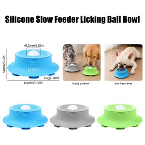 Cuenco de silicona 2 en 1 personalizado para gatos, dispensador lento antideslizante con bola rodante para lamer, juguete para perros - Product Image 4