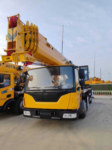 Grue mobile neuve de 16 tonnes XCT16L5 en stock, camions-grues de 16 tonnes - Product Image 1