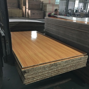 Tableros de Bloques Laminados con Chapa Blanca de Alto Brillo E0 Glue 4*8 de 18 mm, Tableros de Bloques con Chapa de Grado Mueble, Tableros de Bloques de <span class=keywords><strong>Melamina</strong></span> - Product Image 3