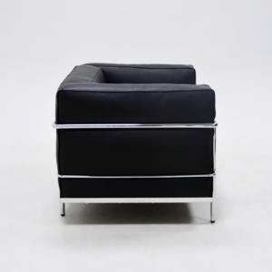 เก้าอี้โซฟาเดี่ยวทันสมัยพร้อมดีไซน์มินิมอล โครงเหล็กทรงสี่เหลี่ยมและเบาะหนังเทียมสำหรับห้องนั่งเล่น อพาร์ทเมนต์ โรงแรม สำนักงาน - Product Image 2