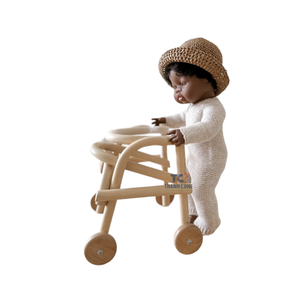 Venta al por mayor de Andador de ratán natural para niños, juguete del tamaño de una muñeca para 2-4 y 5-7 años, hecho en Vietnam - Product Image 2