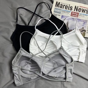 <span class=keywords><strong>Reggiseno</strong></span> a coppa fissa senza fili per ragazze regolabile in tinta unita da giorno per uso quotidiano con <span class=keywords><strong>spalline</strong></span> <span class=keywords><strong>incrociate</strong></span> sul retro - Product Image 2