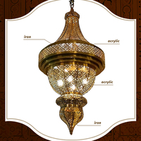 Lustre sur mesure de luxe, exquis, à plusieurs niveaux, en métal sculpté creux, avec éclairage LED, pour mosquée.