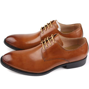 Conjunto Elegante y Formal para Hombre, Estilo Británico con Sombrero de Ala Redonda y Zapatos de Cuero Genuino con Cordones para Otoño - Product Image 1