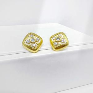 Precio de fábrica, plata 925, pendientes cuadrados únicos de plata de ley, elegantes, hipoalergénicos, geométricos, chapados en oro de 14k. - Product Image 3
