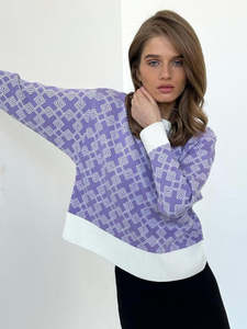 Maglione da Donna Personalizzato OEM con Collo Tondo e Motivi Geometrici Lavorati a Maglia - Product Image 2