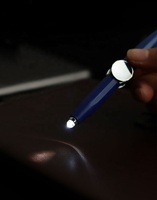 Stylo à bille rotatif multifonctionnel anti-anxiété avec logo personnalisé HUA, nouveau modèle, avec gyroscope à doigts et boule en métal LED