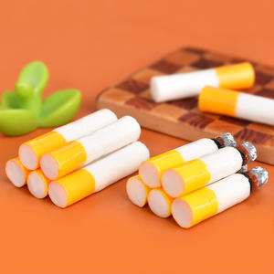 Breloques en résine en forme de cigarettes simulées pour la fabrication de bijoux DIY et la décoration de paysages miniatures - Product Image 4