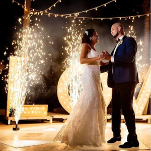 Télécommande 4 canaux 4 queues Fontaine à <span class=keywords><strong>flamme</strong></span> froide Système de tir de feux d'artifice pour la célébration d'événements - Product Image 6