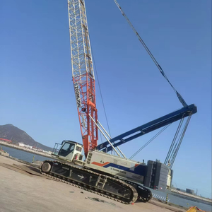 Grúa sobre orugas Zoomlion QUY200 usada de 200 toneladas en buen estado, maquinaria de construcción de elevación pesada con sistema hidráulico original en venta - Product Image 1