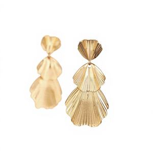 Pendientes Largos Geométricos con Flores, Chapados en Oro, Estilo Cristiano Vintage, para Mujer - Product Image 1