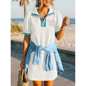 Robe d'été pour femme, mini-robe à manches bouffantes, col en V avec fermeture éclair quart de tour, texture décontractée, coupe ample, respirante, tissée - Product Image 4