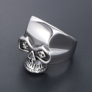 Bague en acier inoxydable avec crâne, bijoux pour hommes pour Halloween SA873, design squelette rétro - Product Image 4