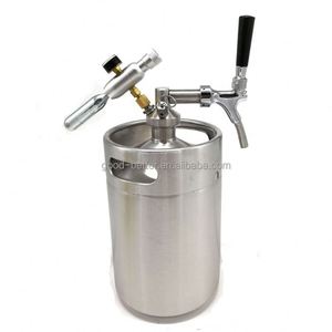 Mini fût de bière en acier inoxydable 2L 3.6L 4L 5L 10L avec robinet distributeur de bière et régulateur de CO2 - Product Image 1