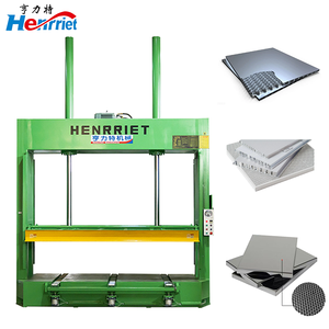 Máquina de laminación eléctrica de pegamento en frío para placas de <span class=keywords><strong>aluminio</strong></span> corrugado y paneles microporosos de <span class=keywords><strong>aluminio</strong></span> <span class=keywords><strong>con</strong></span> hebilla, absorbentes de sonido - Product Image 1
