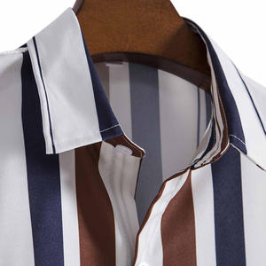 Vendita calda <span class=keywords><strong>giovane</strong></span> ragazzo <span class=keywords><strong>moda</strong></span> <span class=keywords><strong>uomo</strong></span> tendenza Casual a righe a maniche corte ragazzi camicia nuova <span class=keywords><strong>moda</strong></span> 2023 - Product Image 3