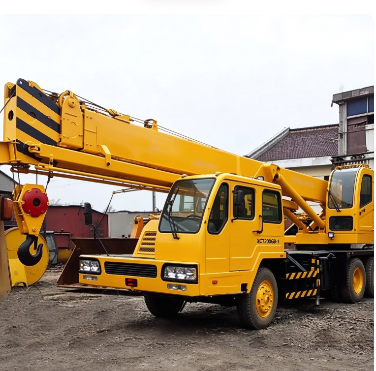 Popular XCT200G8-1 Truck Crane 200 Ton Suitable for Wind Power & High ...