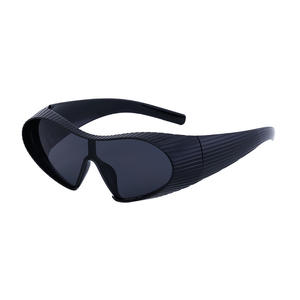 Nouvelles lunettes de soleil de sport cycliste de style européen et américain pour hommes, monture noire irrégulière monobloc, verres polarisés UV400 en PC - Product Image 1