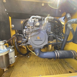 Transport Gratuit pour Projets d'Infrastructure : Excavatrice Hydraulique sur Chenilles d'Occasion Komatsu PC160 de 16 Tonnes avec Rétrocaveuse - Product Image 3