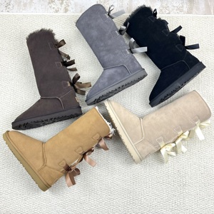 Bottes <span class=keywords><strong>de</strong></span> <span class=keywords><strong>neige</strong></span> en fourrure avec rubans et nœuds pour femmes et enfants, collection hiver 2024, style UGS, vente en gros - Product Image 2