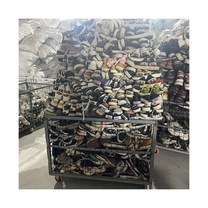 Ukay Ukay Bale baskets mixtes chaussures étoiles d'occasion lot non dimensionné en gros bon marché chaussures en toile Preloved en balle de Chine - Product Image 6