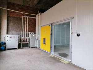 Système de refroidissement de chambre froide à air Copeland à commande automatique, alimenté par énergie solaire, pour la conservation des fruits et légumes, stable et durable - Product Image 3