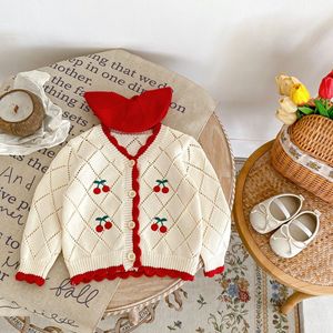 Cárdigan de punto de algodón con bordado de cerezas, estilo dulce y popular en internet, para bebé niña, primavera 2026, con ribete <span class=keywords><strong>rojo</strong></span> y manga larga, de un solo botón. - Product Image 2
