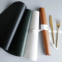 Set de table personnalisé OEM, antidérapant, forme irrégulière, résistant à la chaleur, en similicuir, pour la cuisine