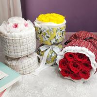 Bunga Festival Qixi Tiga Bunga Kubah Kaca Besar Kotak Hadiah Bunga Abadi Mawar Hydrangea Buket Lumut Grosir