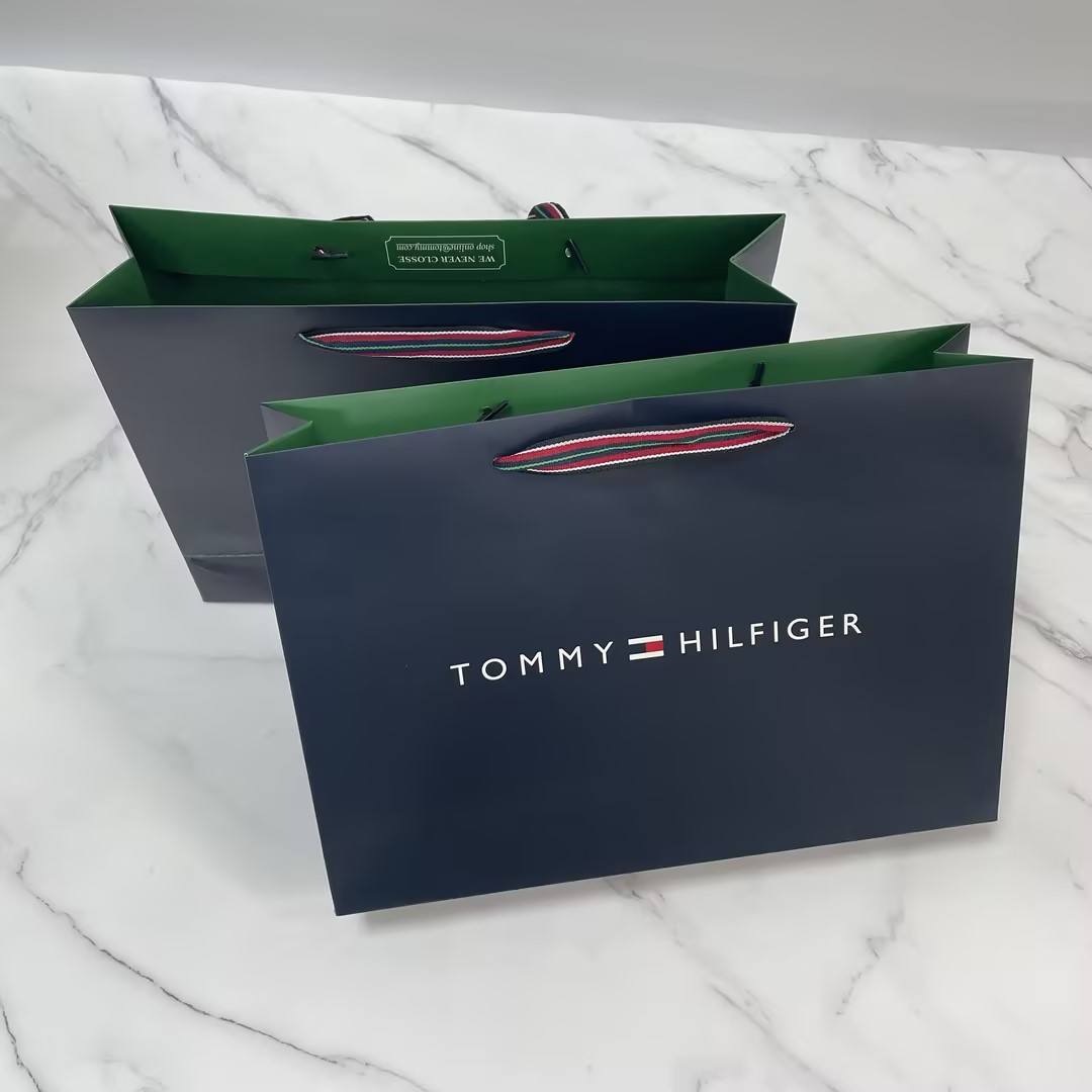 สีน้ำเงินเข้ม