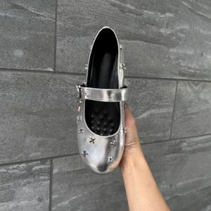 <span class=keywords><strong>Scarpe</strong></span> Mary Jane da <span class=keywords><strong>Donna</strong></span> Primaverili con Logo Personalizzato, Tacco Basso, Punta Rotonda e <span class=keywords><strong>Borchie</strong></span> Metalliche, Argento, per Esterni - Product Image 3