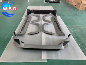 Kit de carrocería para TOYOTA <span class=keywords><strong>RAV4</strong></span> 2019: Faldones laterales de PP con extensiones de guardabarros, labios de parachoques delantero y trasero, y otras piezas de carrocería - Product Image 2