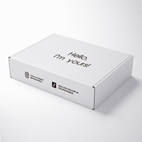 Umweltfreundliche Matte Recycelbare Wellpappe-Versandkartons mit Geprägtem Logo in Rosa für Schuhe und Kleidung, Quadratische Papierboxen mit Geringer Mindestbestellmenge