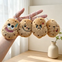 Porte-clés en peluche pomme de terre de dessin animé M Gift, pendentif pomme de terre en peluche à expression amusante, décoration souple pour sac à dos, cadeau en gros