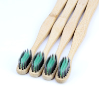 Brosse à dents en bambou biodégradable populaire avec des poils souples coniques de couleur Brosse à dents écologique Bord lisse