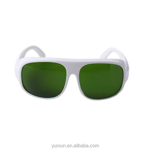 Professional Grade <strong>IPL</strong> Protective <strong>Glasses</strong> with High Glare Reduction for Clinical Safety - Product Image 1