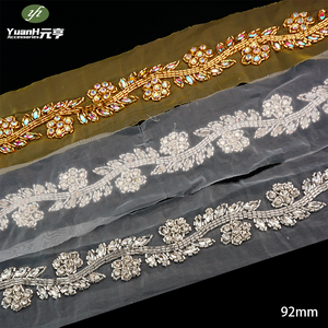 Nueva tendencia hecha a mano 3D patrón Floral <span class=keywords><strong>Crystal</strong></span> Clear Rhinestone Beaded Lace Trim para accesorios de ropa DIY - Product Image 3