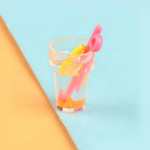 Venta al por mayor Mini Limonada Deco Simulación Luminoso Acrílico Cuentas Tridimensional Comida Decoración Mini Bebida Botella DIY Encanto - Product Image 6