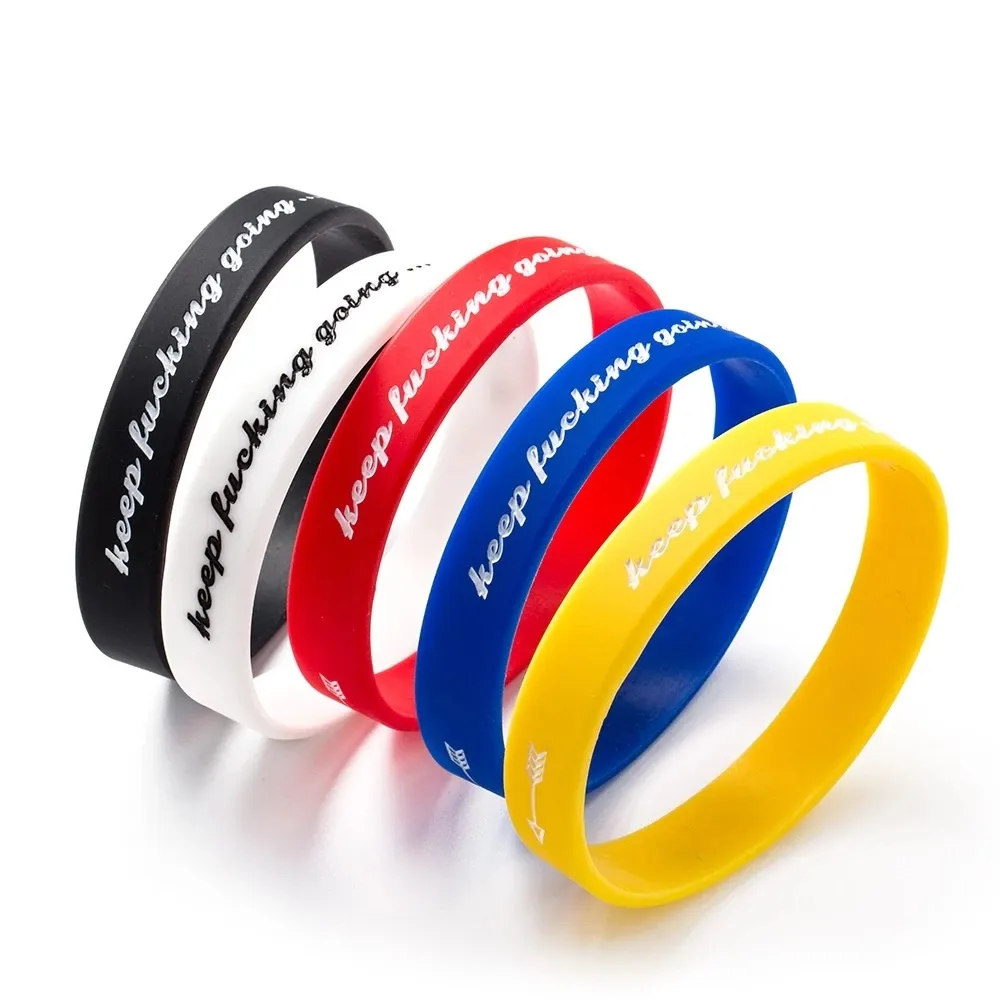 Créez votre propre Logo Bracelet de poignet personnalisé bracelets fins en caoutchouc silicone avec Message pour événements bracelets publicitaires