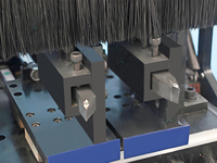 Fraiseuse de tour CNC en bois LR-1530-7T-5-Axis multi-usages de fournisseur de la Chine avec chargement et déchargement automatiques