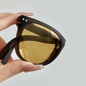 Gafas de Sol Plegables Portátiles de Moda 2022 para Mujer, Protección UV400, con Estuche - Product Image 6