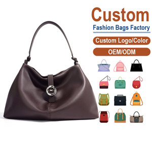 กระเป๋าสะพายหนังแท้ เงางามแบบนุ่มนวล ผิวสัมผัสแบบด้าน ตัวล็อคแบบวงแหวน หูหิ้วแบบผูกด้วยมือ ของขวัญวันวาเลนไทน์ที่สมบูรณ์แบบ - Product Image 1