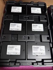 Unidad de estado sólido HORNG SHING usada con el SSD PM983A U.2 7,68 T SATA 6Gbps - Product Image 5