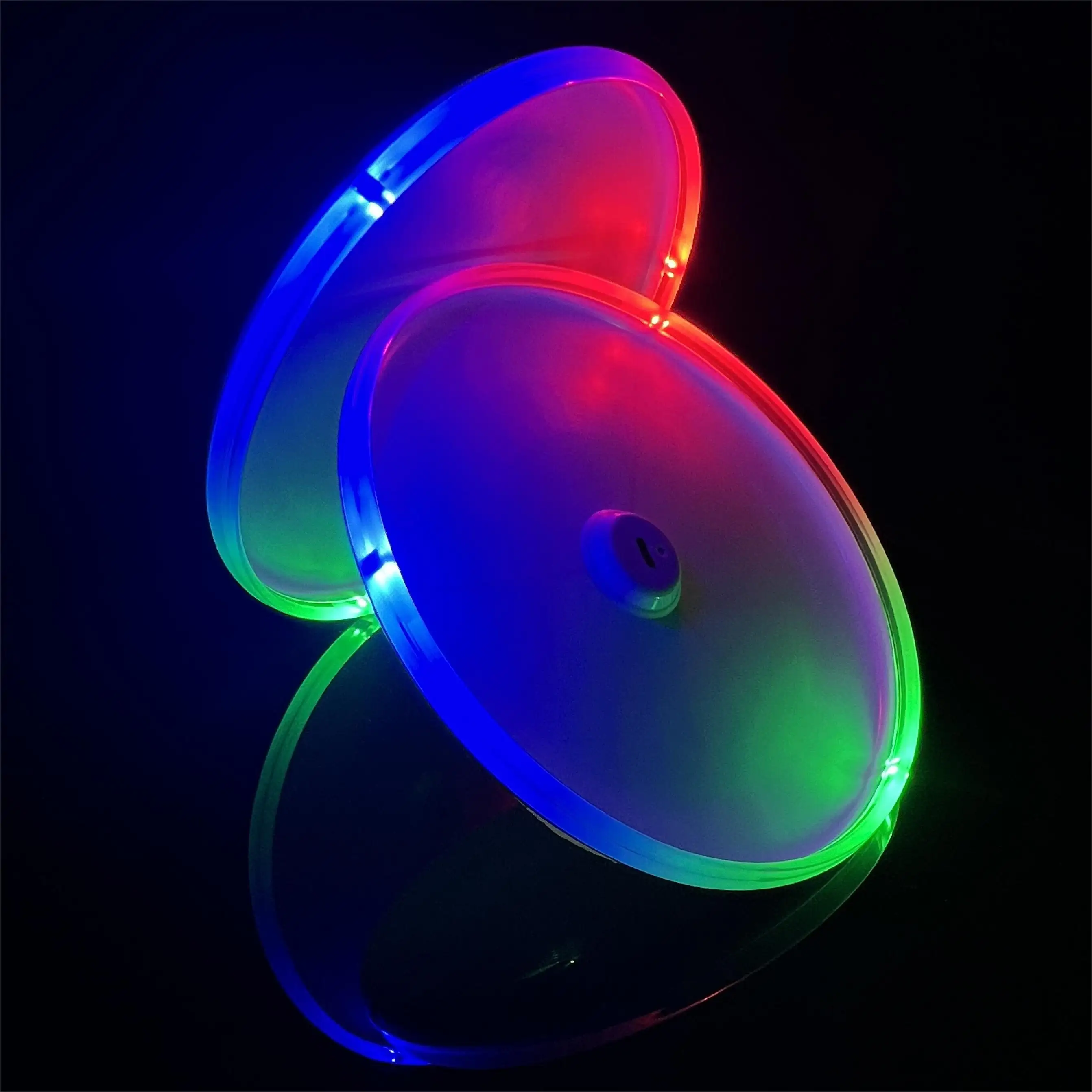 Frisbee LED Type-C Rechargeable 175g Interface personnalisée Disque volant à LED Tosy Smart Outdoor Sports frisbee avec lumière