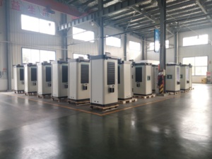 Nouvelle station <span class=keywords><strong>de</strong></span> charge rapide DC CCS2 <span class=keywords><strong>de</strong></span> 240 kW à montage au sol pour voitures électriques avec indice d'étanchéité IP54 pour extérieur et haute efficacité - Product Image 4