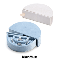 Boîte à bijoux en velours en gros, nouvelle collection, avec logo personnalisé, semi-circulaire, portable, pour voyage, rangement de bagues, coffret cadeau, emballage de bijoux de fiançailles